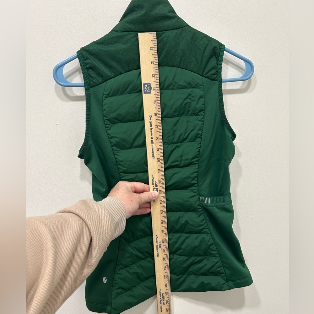 Lululemon Vest Down For It All Size 4 Everglade Green 100% Down Full Zip - Picture 10 of 10